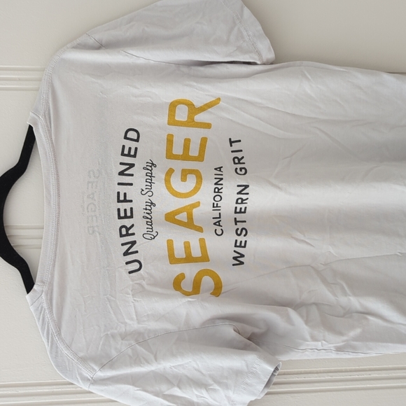 Seager grey tee medium (small for a medium) - Picture 2 of 3